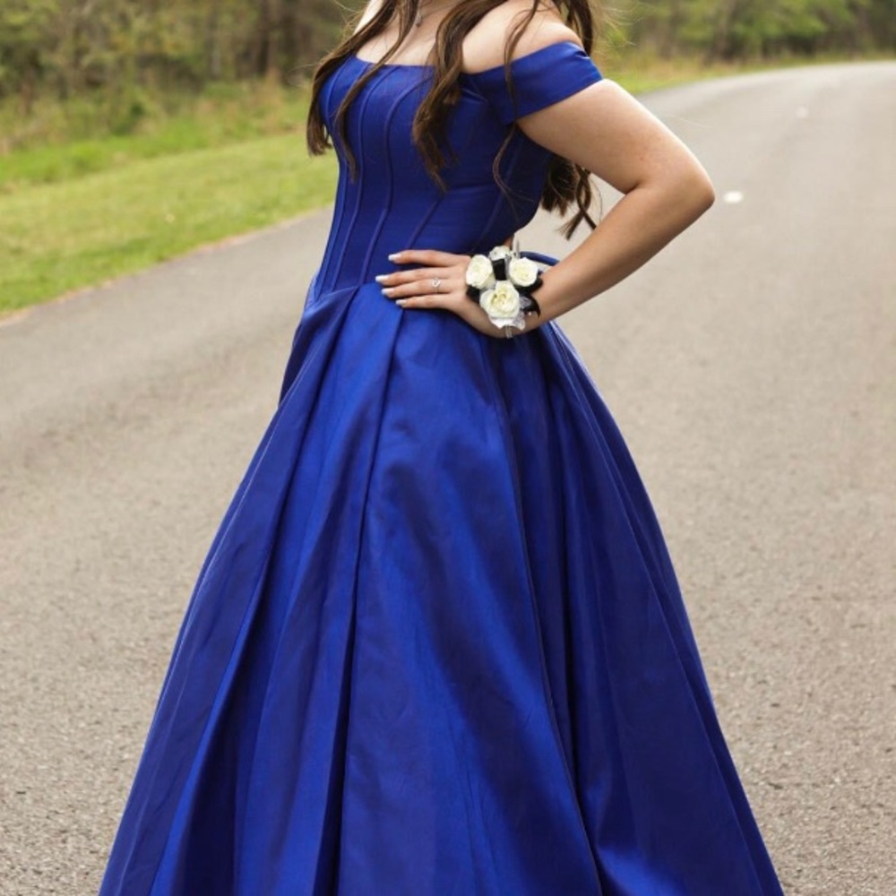 Prom dress